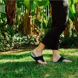 Medical Soles Flip Flop Neoprene Orthotic Adjustable Thong Sandal Black Sz. 7 11